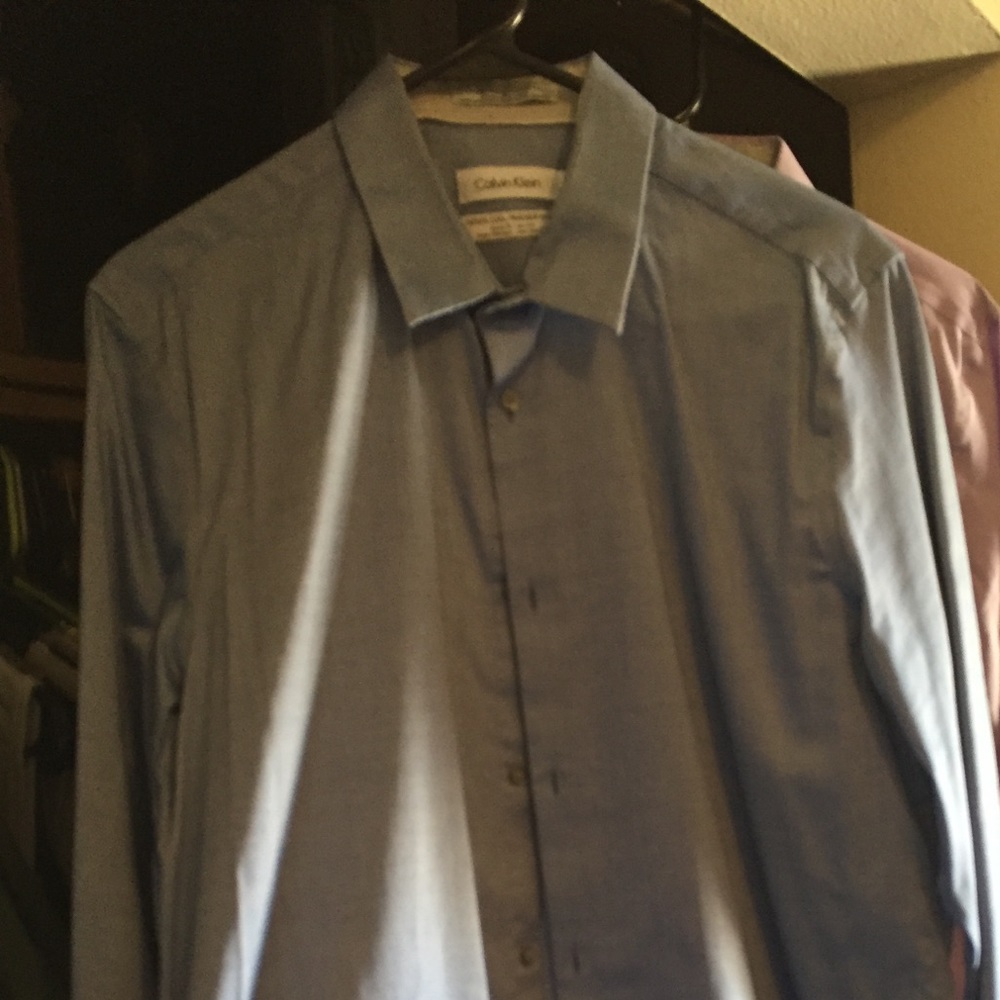 Calvin Klein dress shirt classic fit